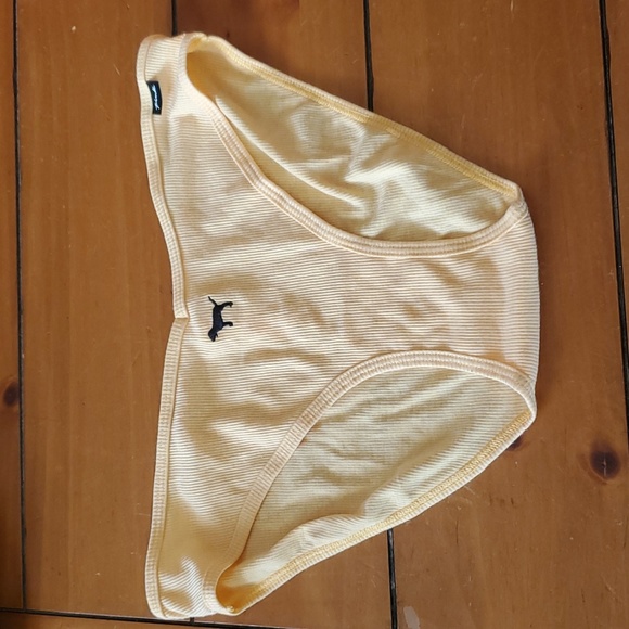 PINK panty bundle - Picture 3 of 8